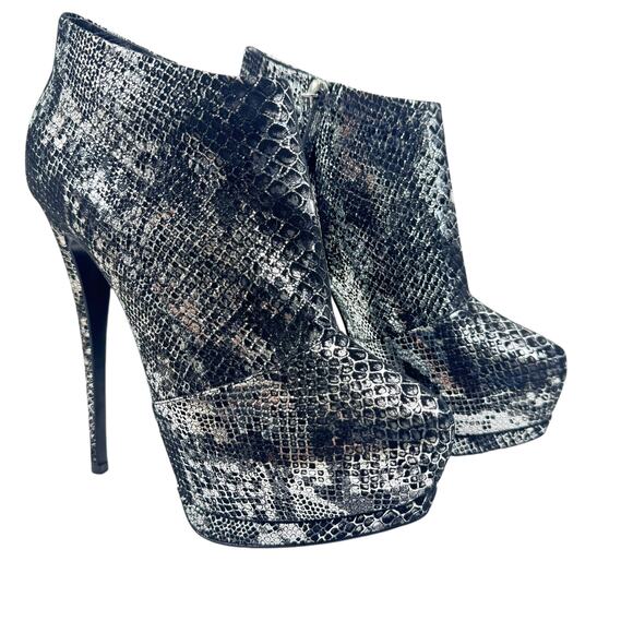 NEW Giuseppe Zanotti Design Snakeskin Platform Heel Booties All Leather Size 38 - Picture 1 of 9